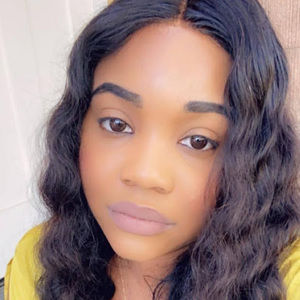 Meet your Posher, Mia